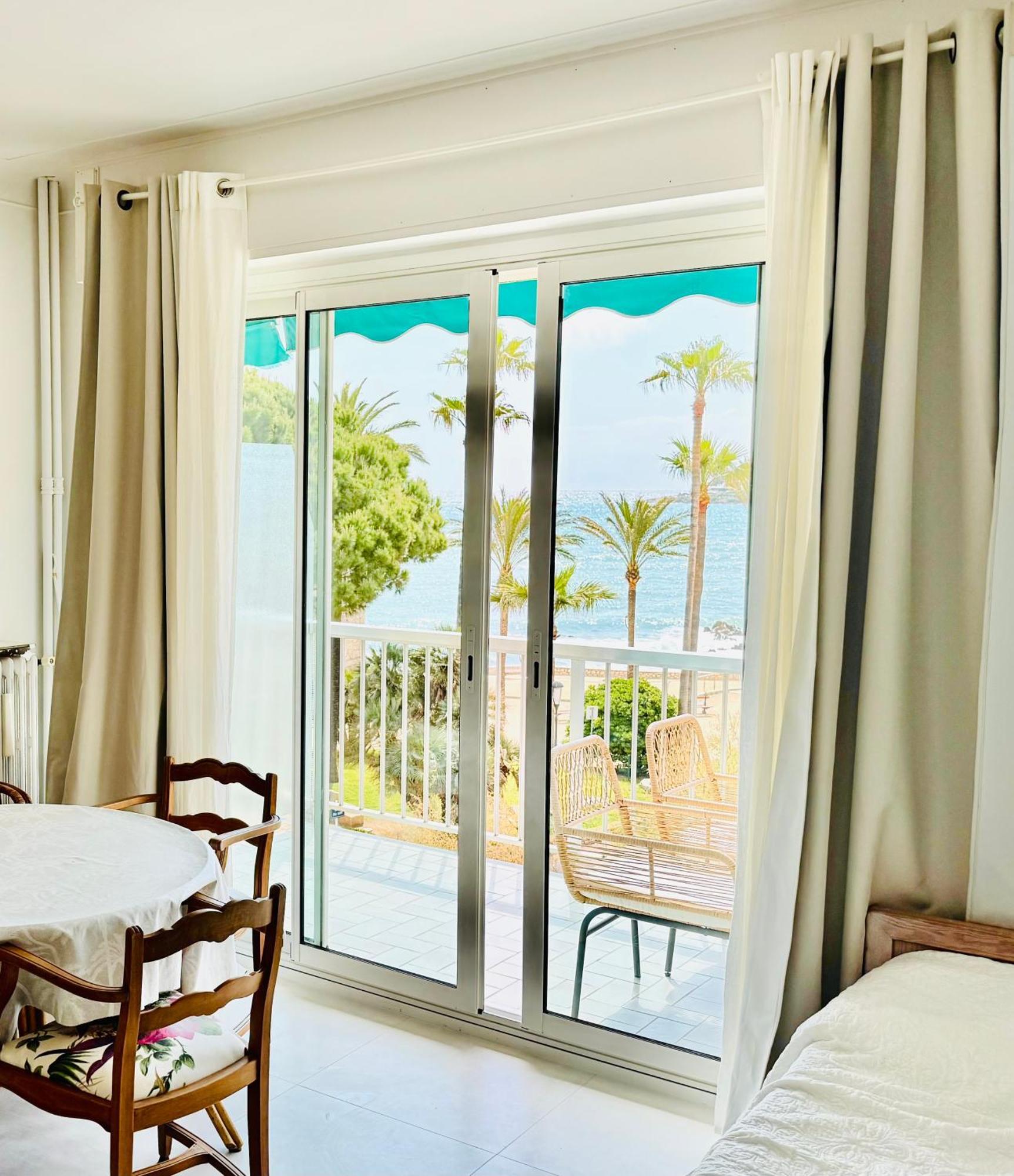 Cozy Studio, Sea View, Old Town, Near Beaches Antibes Exterior foto